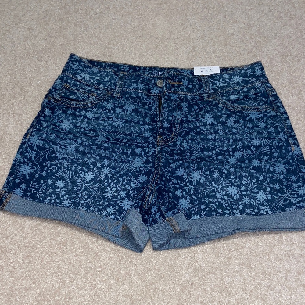 NWT Time and Tru Floral Patterned Blue Jean Shorts